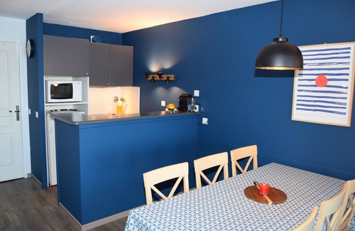 Treboul Apartment | Le P'tit Martolod 3 *, with an exceptional sea view, direct access to the beach and swimming pool :)