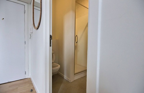 Saint-Laurent Apartment | Le P'tit Studio - Small, practical studio