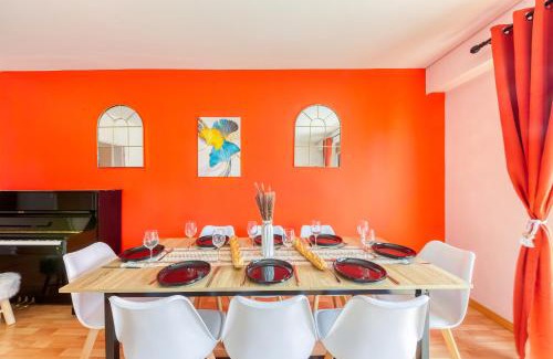 Vanves Apartment | Le Palais des Secrets - 10 minutes de Paris - Balcon