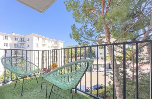 California - Pezou Apartment | Le Palm by Winsome Destination