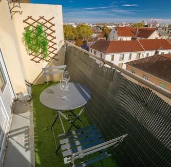 Faubourg Sud Apartment | LE PANORAMA à deux pas du centre ville