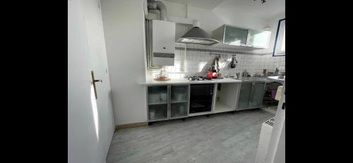 Saint-Valery-en-Caux Apartment | Le Panoramique. Appartement vue mer.