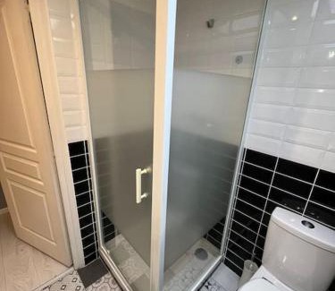 Bourgoin-Jallieu Apartment | Le Paris Eiffel - Appartement Cosy en plein centre