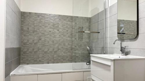 Autun Apartment | Le passage autunois