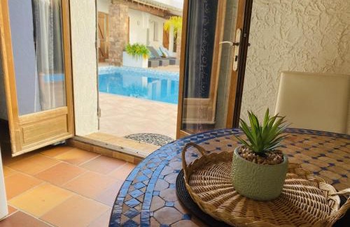 La Crau House | Le Patio Bleu