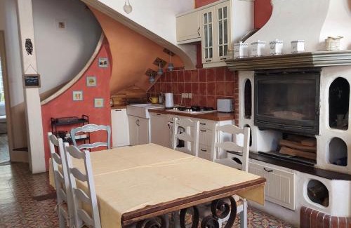 Roquefort-des-Corbieres Bed & Breakfast | Le Patio Des Cigales