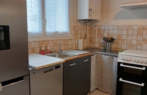 Villegailhenc House | Le Patio is a pleasant vacation home near Carcassonne