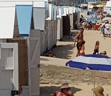 Courseulles-sur-Mer Apartment | LE PATIO -PLAGE vue mer ,Normandie,Juno Beach