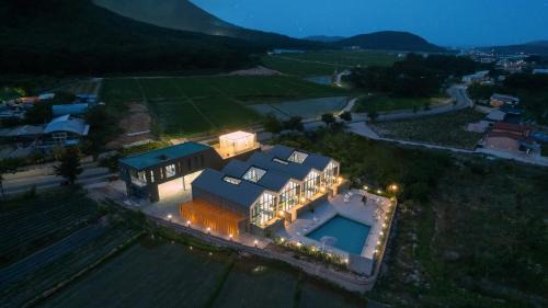 Pohang Hotel | Le Pavilion Pool Villa
