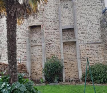 Avranches House | Le Pavillon des Abrincates
