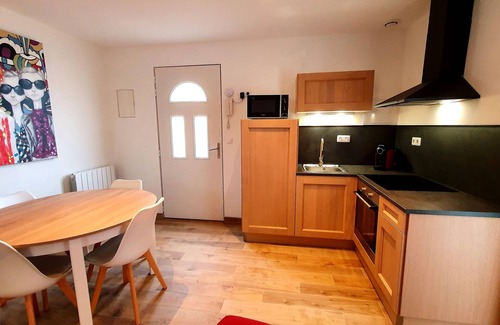 Fleury-les-Aubrais House | "LE PAVILLON" small house 150m from Aubrais train station - 2 km from Orléans town center