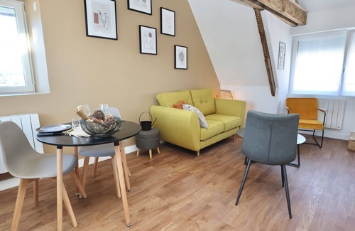 Pontivy Apartment | Le Peanut - Studio'Art Duplex Mezannine