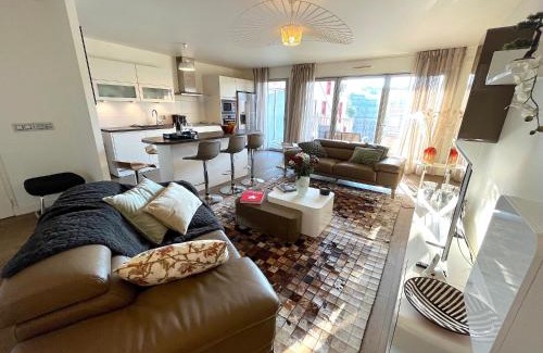 Batignolles Apartment | le Penthouse des Batignolles
