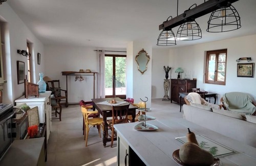 Les Mayons House | LE PERCHOIR - LES MAYONS