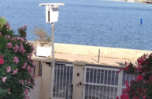 Les Sablettes Apartment | Le Perroquet Appart' aux Sablettes plage parking