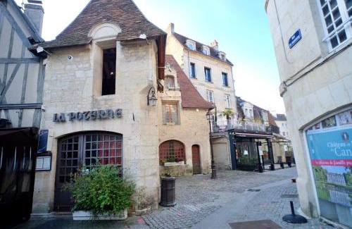 Vaugueux Apartment | le Perroquet Fringant, rue piétonne et quartier historique