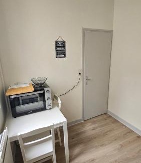 Montlucon Apartment | Le petit bastion - T2 - Wi-Fi