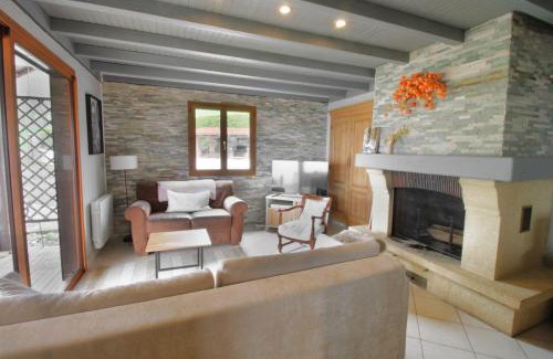 Ontex House | Le petit belvédère chalet avec piscine & vue lac