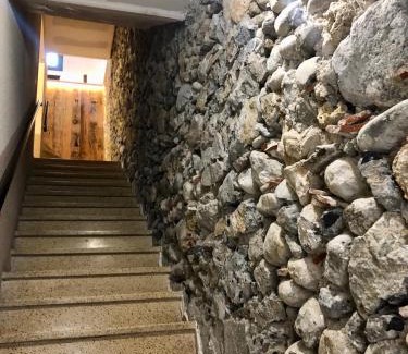 Quillan Apartment | Le Petit Cathare Charme et confort climatisé au cœur de Quillan