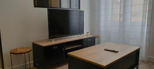 Epernay Apartment | Le petit chai