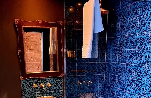 Otterburn Bed & Breakfast | Le Petit Chateau & William de Percy