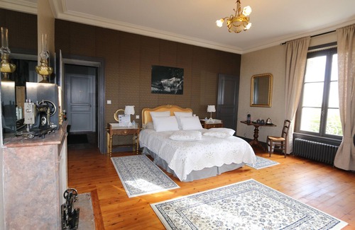 Mouchamps Bed & Breakfast | LE Petit Chateau DES Cedres