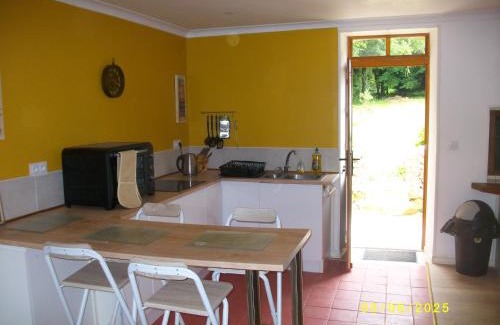 Saint-Plantaire House | le petit chez soi du lac