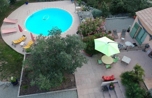 Callas Bed & Breakfast | Le Petit Coin de Paradis