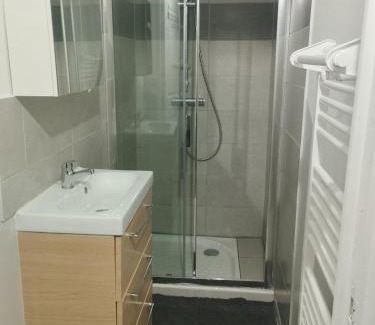 La Roche-Chalais Apartment | Le petit cozy