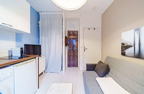 8th Arrondissement Apartment | Le petit Delore - Studio 2 personnes - Lyon 8