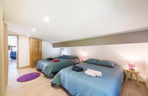 Muhlbach-sur-Munster Apartment | Le Petit Gîte de la Vallée - Vue montagne parking