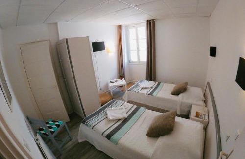 Biarritz City Centre Hotel | Le Petit Hôtel