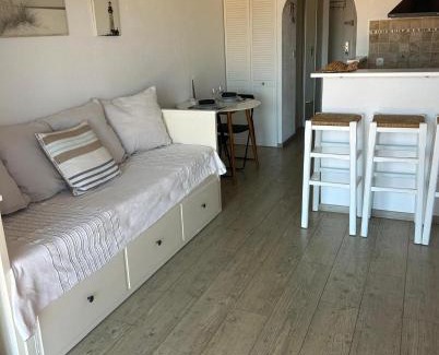 Saint-Mandrier-sur-Mer Apartment | Le petit havre de mer