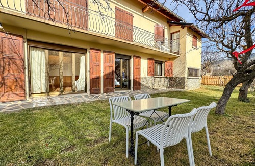 Palau-de-Cerdagne Apartment | Le Petit Jardin de Palau