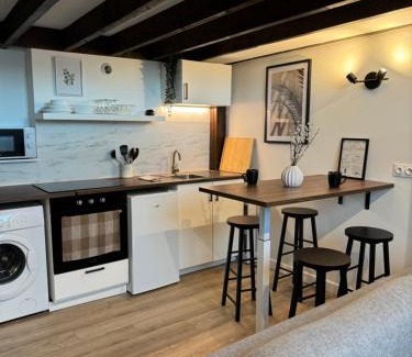 Cambrai Apartment | Le Petit Jardin, proche gare, hyper centre