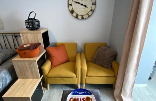 Verdun Apartment | Le petit Kiosque - Terrasse Parking & Local vélo