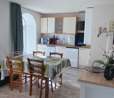 Ussat Apartment | Le Petit Manoir