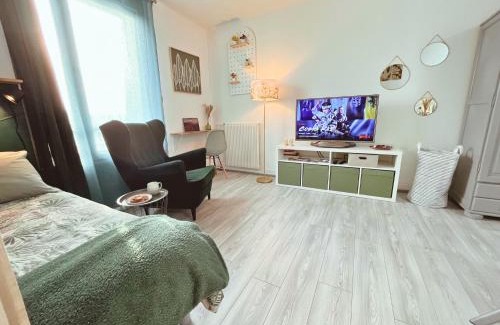 Petit Margny Apartment | Le Petit Margny par Your Sweet Loc