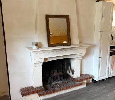 Jaucourt House | Le petit meslier