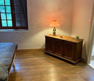 Jaucourt House | Le petit meslier