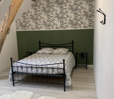Arthon House | Le Petit Moineau
