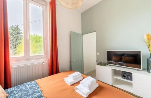 Vernon Apartment | Le Petit Monet - City center near train station