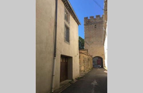 Laure-Minervois Apartment | Le Petit Ormeau attenant à la Tour du Portail Neuf
