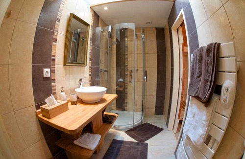 Saint-Julien-les-Villas Bed & Breakfast | Le Petit Saint-Julien