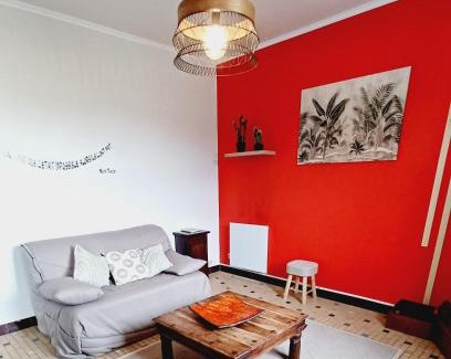 Saint-Romain-sur-Cher House | LE PETIT SARMENTIN