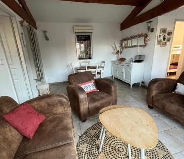 Cazouls-d'Herault House | le petit st Jean