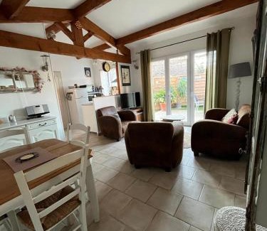Cazouls-d'Herault House | le petit st Jean