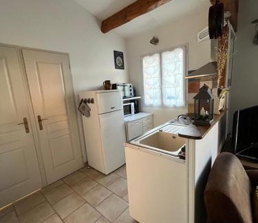 Cazouls-d'Herault House | le petit st Jean