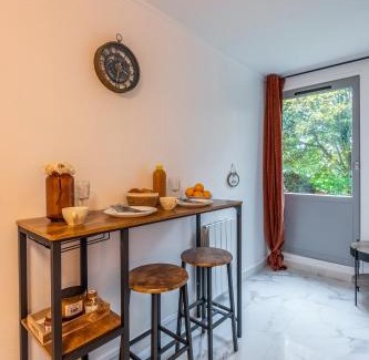 Triolo Apartment | Le petit studio du stadium avec parking gratuit