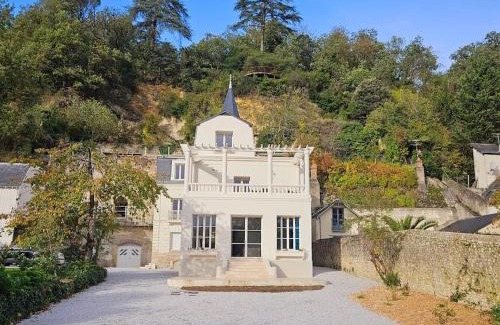 Rochecorbon Villa | Le Petit Versailles Loire Tours